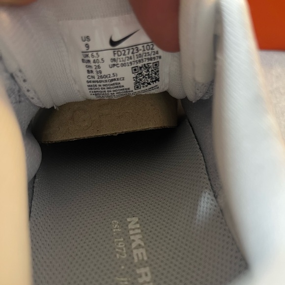 Nike Air Zoom Pegasus 41 White Pure Platinum Running Women's Size 9 FD2723 102 - Picture 10 of 11